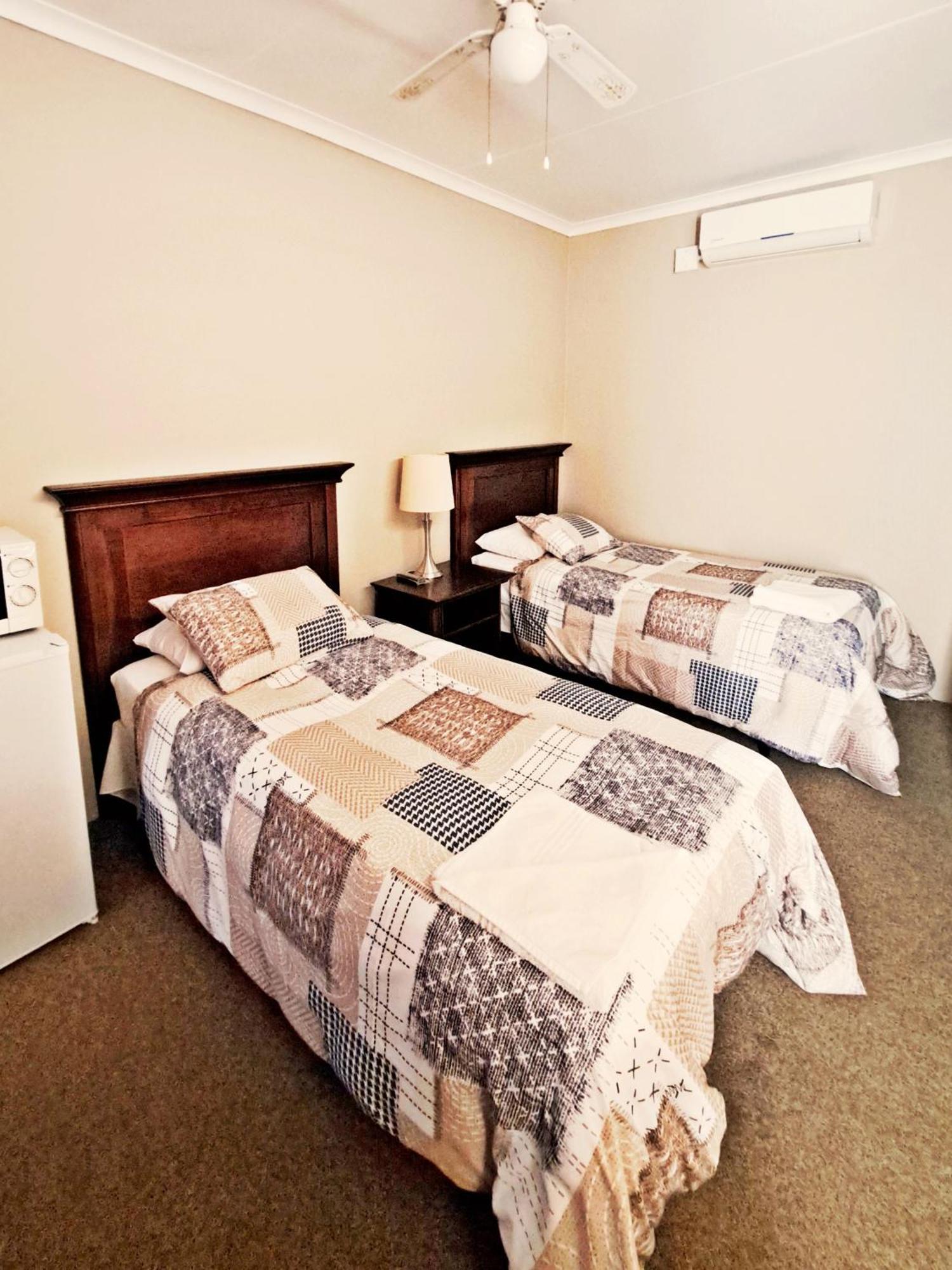 Sunset Chalets โคลส์เบิร์ก ภายนอก รูปภาพ